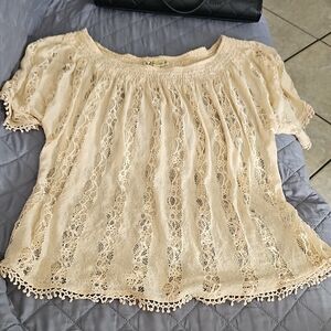 Elegant Lace Women's Blouse in Cream